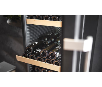 SelfClosing Door із системою завантаження EasyFill