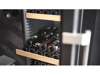 SelfClosing Door із системою завантаження EasyFill