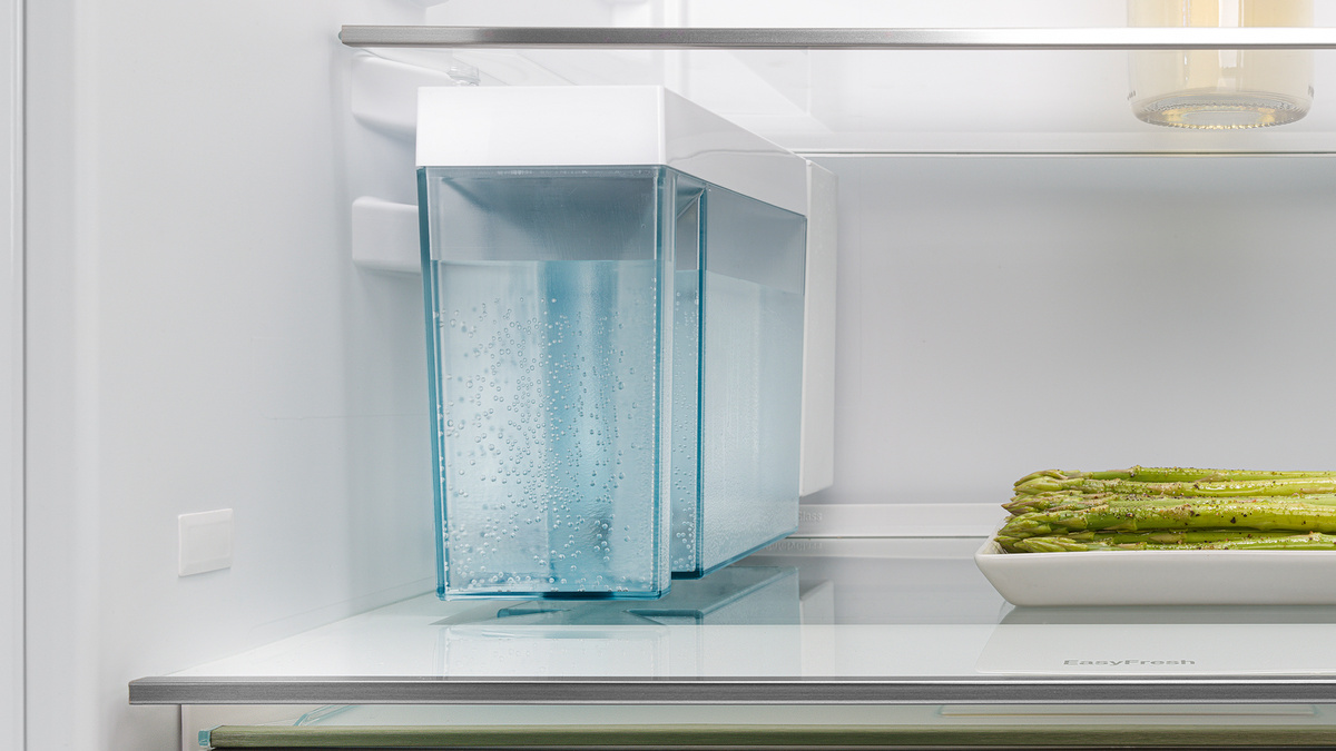 IceMaker з резервуаром для води